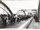 上世纪四十年代的梅江桥